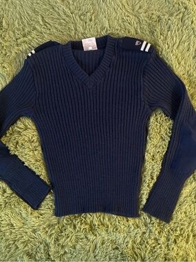 VINTAGE 1984 navy men’s united states coast guard sweater